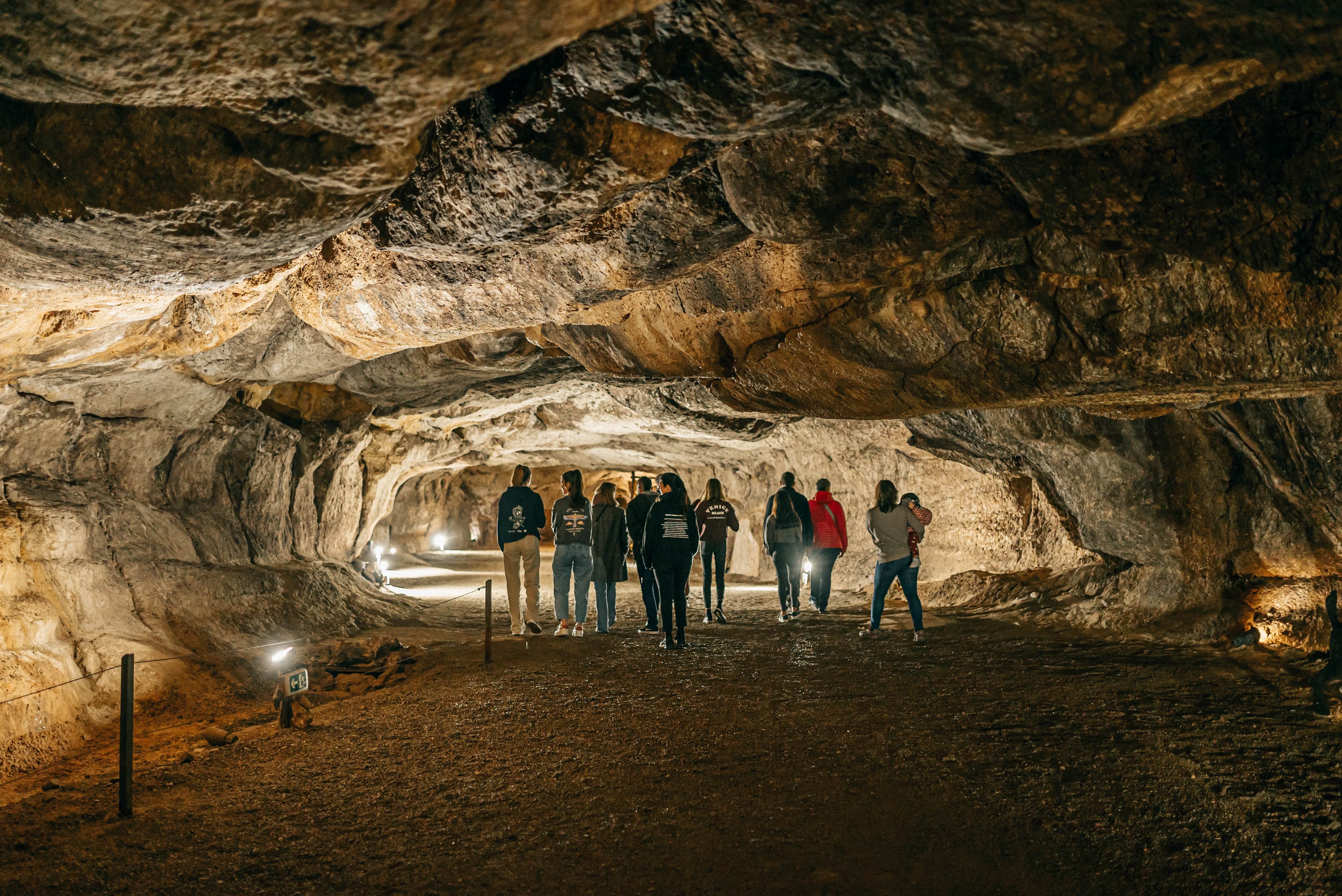 Visita les Coves de l'Espluga
