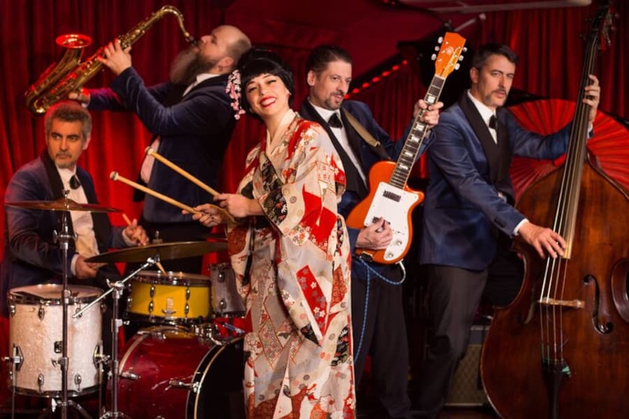 THE RHYTHM TREASURE & MYRIAM SWANSON