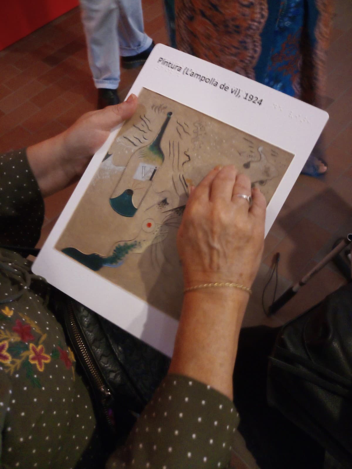 Miró a mà