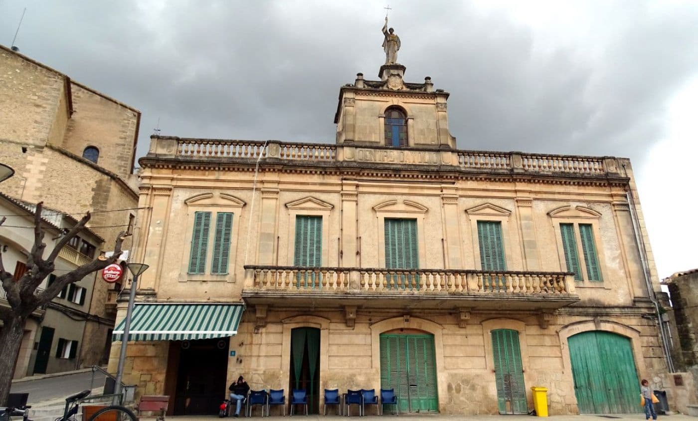 Passejada literària per Sant Joan