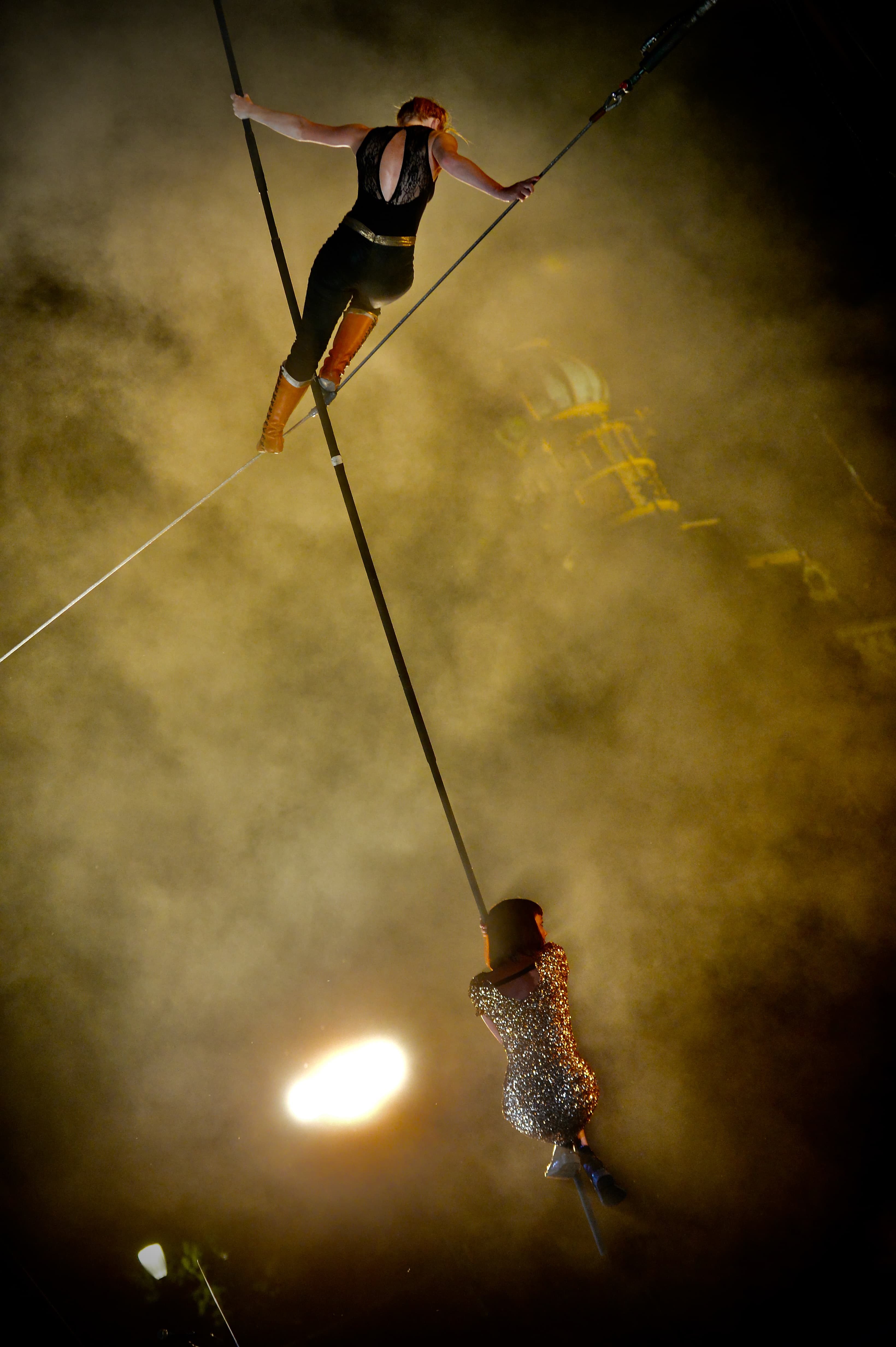 ESPECTACLE INAUGURAL, CIRC D’ARA MATEIX: Résiste