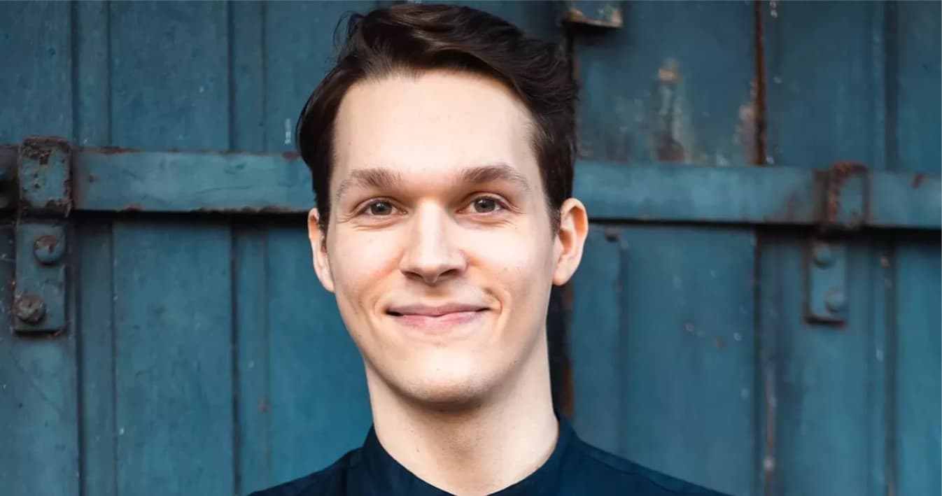 Lukas Sternath, piano