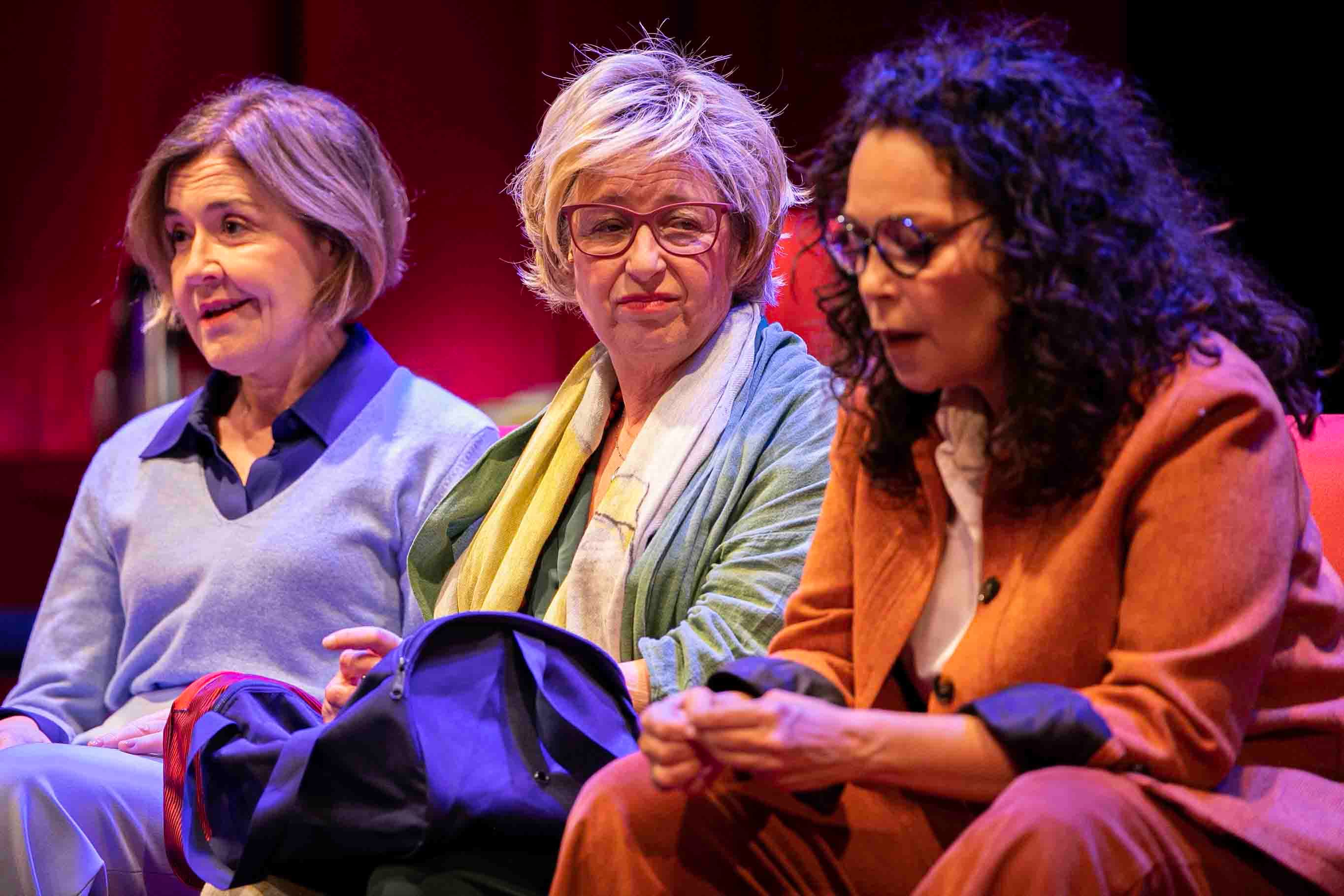 Les Bàrbares de Lucía Carballal