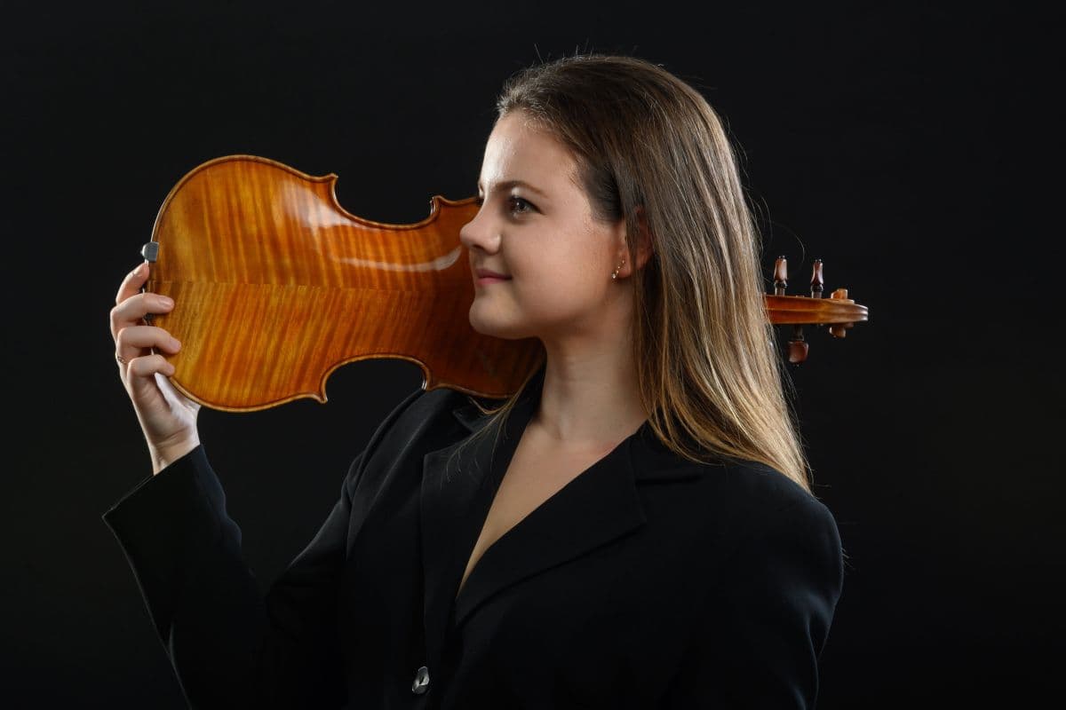 Inés Issel Burzynska