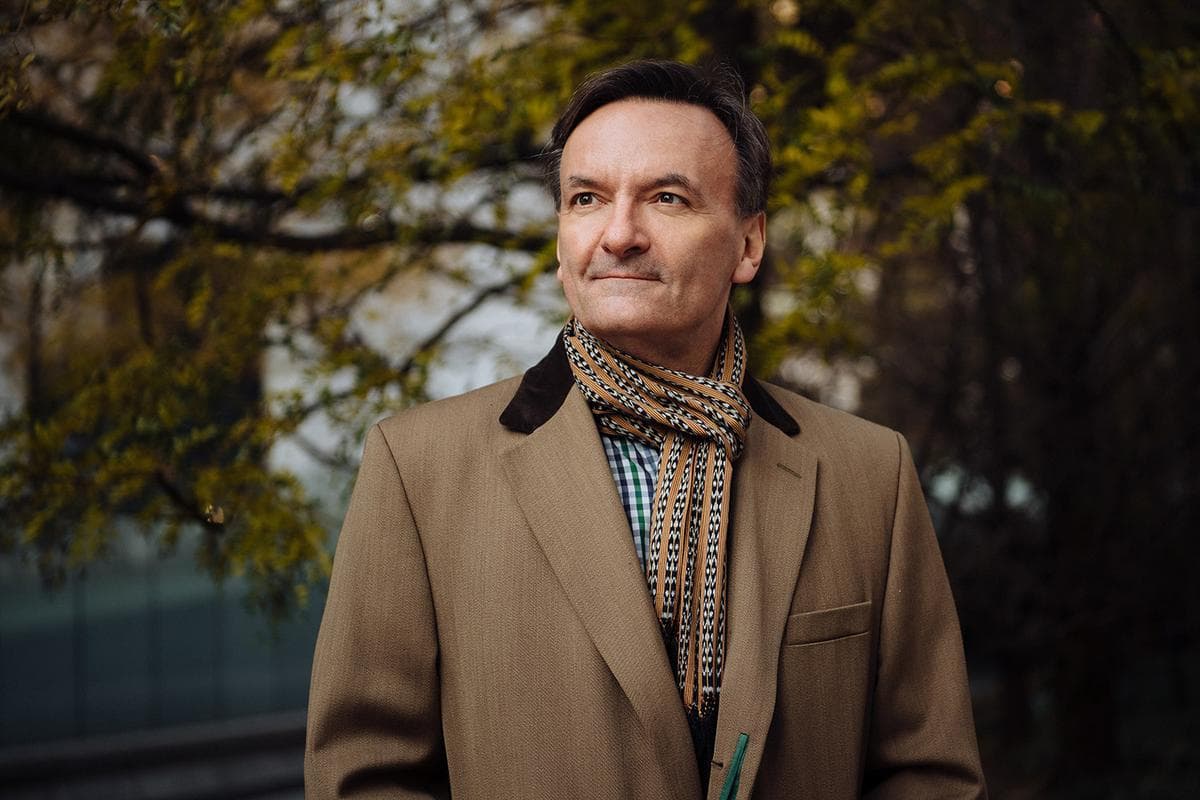 Stephen Hough, piano